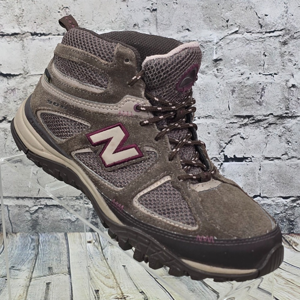 New Balance Gore-Tex 900 Women's 8 D Hiking‎ Boots Trail Shoes Brown Waterproof